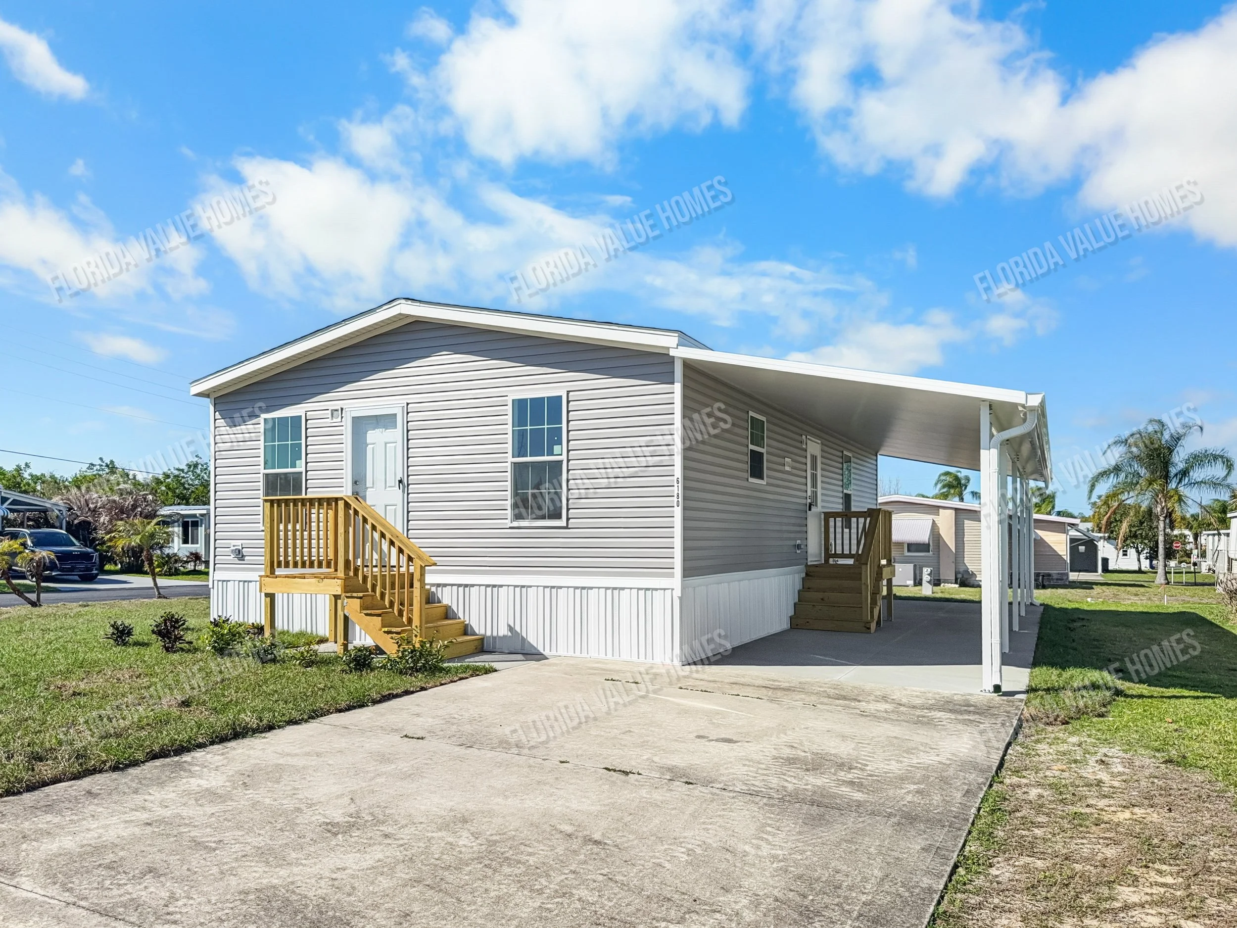 Lake Manor 24x40 2 Bed 2 Bath (933 Sq Ft)