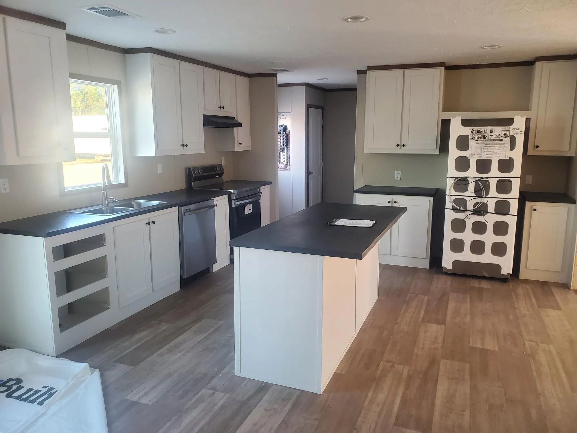 Kitchen 1.jpg
