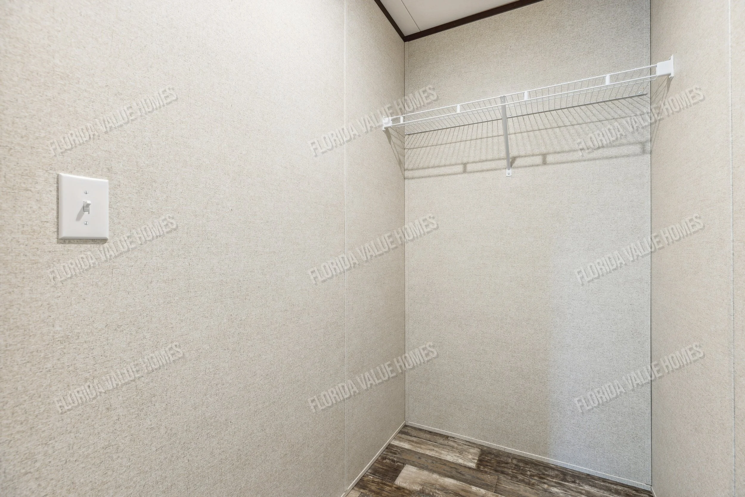 Prime 2856H32P01 Closets (1).jpg