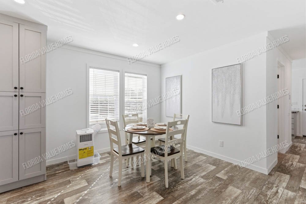 Gibbon-Tharp-239-key-largo-2856h32a1c-dining.jpg