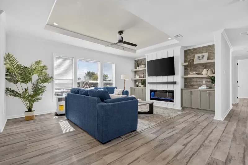 239-silver-springs-silver-spring-living-room-1.webp