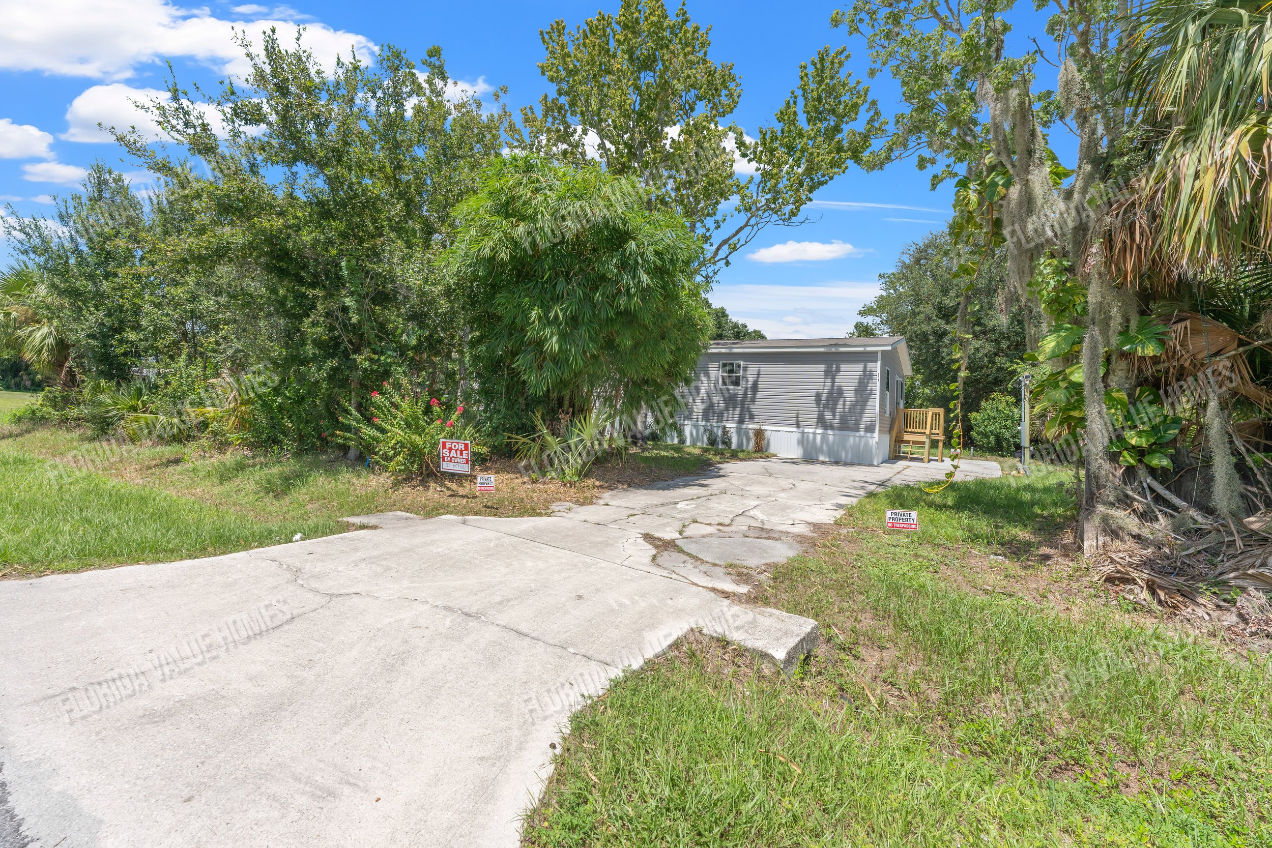 02-Exterior Front.jpg