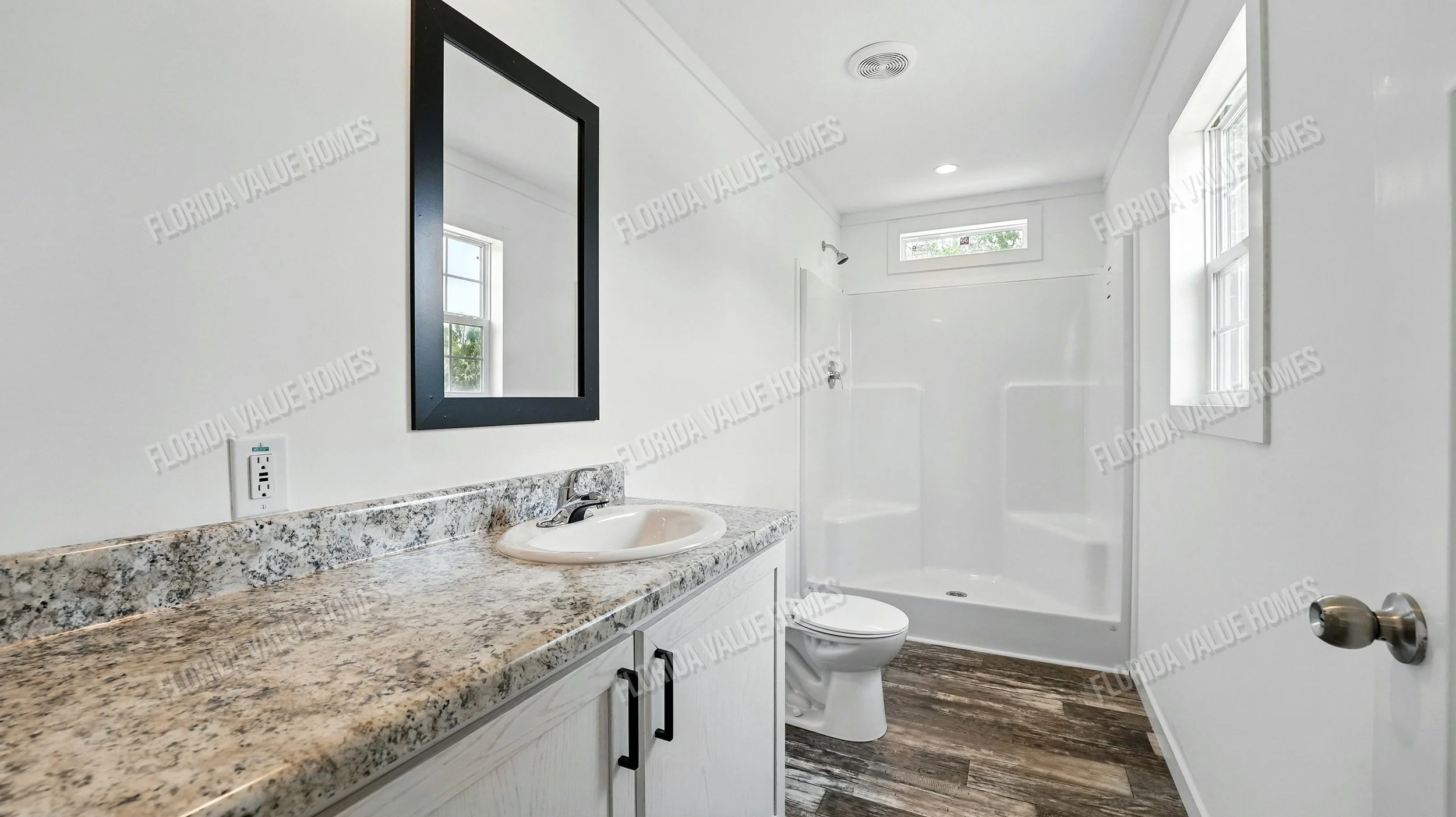 18-Master Bathroom.jpg