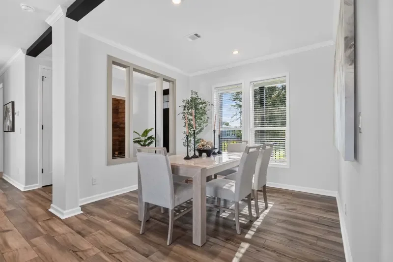 239-silver-springs-juniper-springs-dining-room-1.webp