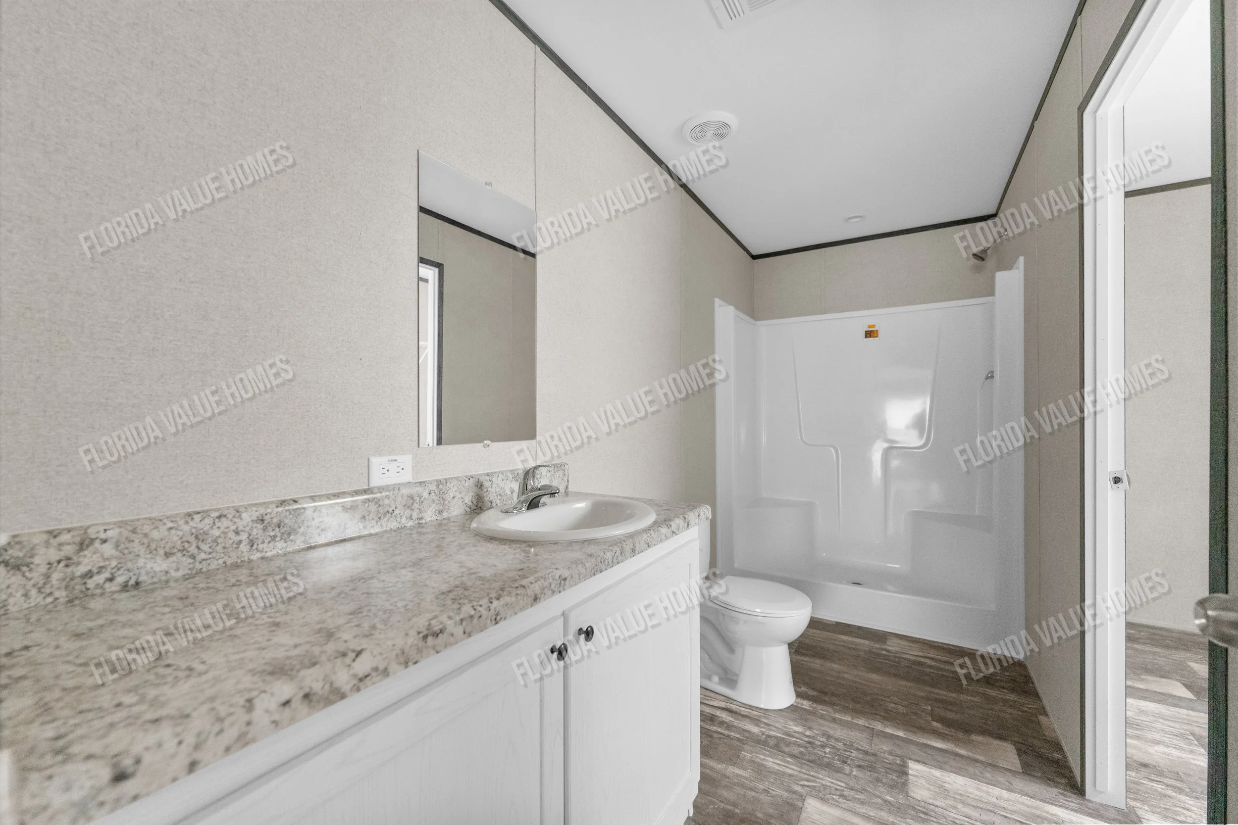 17-Master Bathroom.jpg