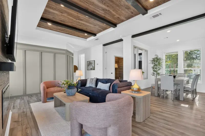 239-silver-springs-juniper-springs-living-room-4.webp