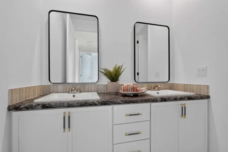 239-silver-springs-silver-spring-bath-1.webp