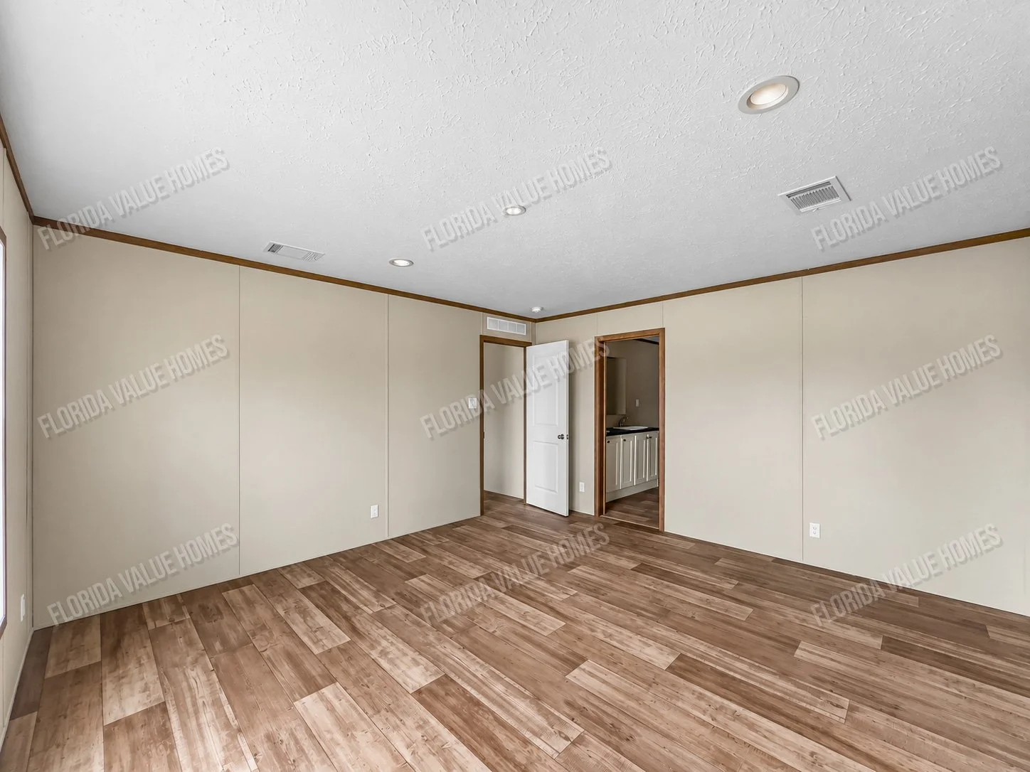 Master Bedroom 1 Clean.jpg
