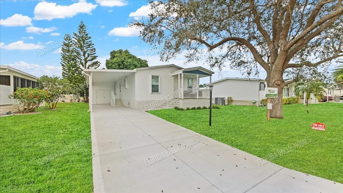 Lake Manor 24x44 2 Bed 2 Bath (1,027 Sq Ft)