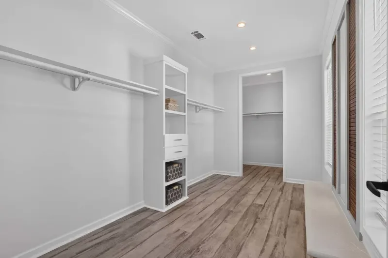 239-silver-springs-silver-spring-primary-closet.webp