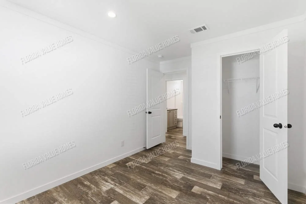 Gibbon-Tharp-239-key-largo-2856h32a1c-bedroom3.jpg