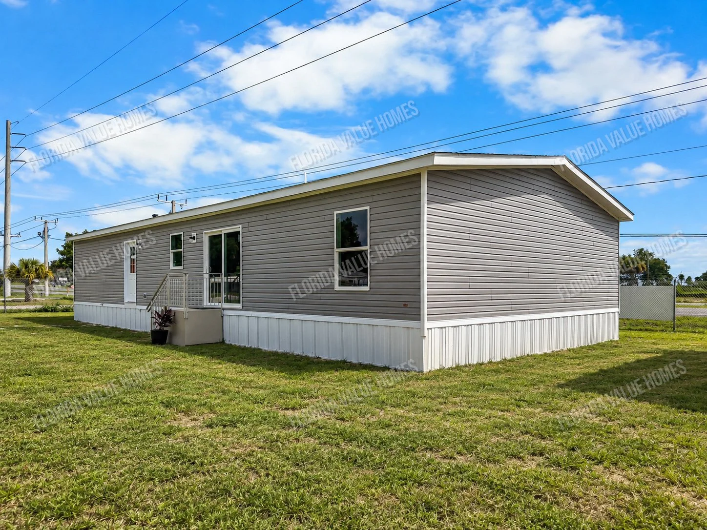 Exterior 1 Clean.jpg