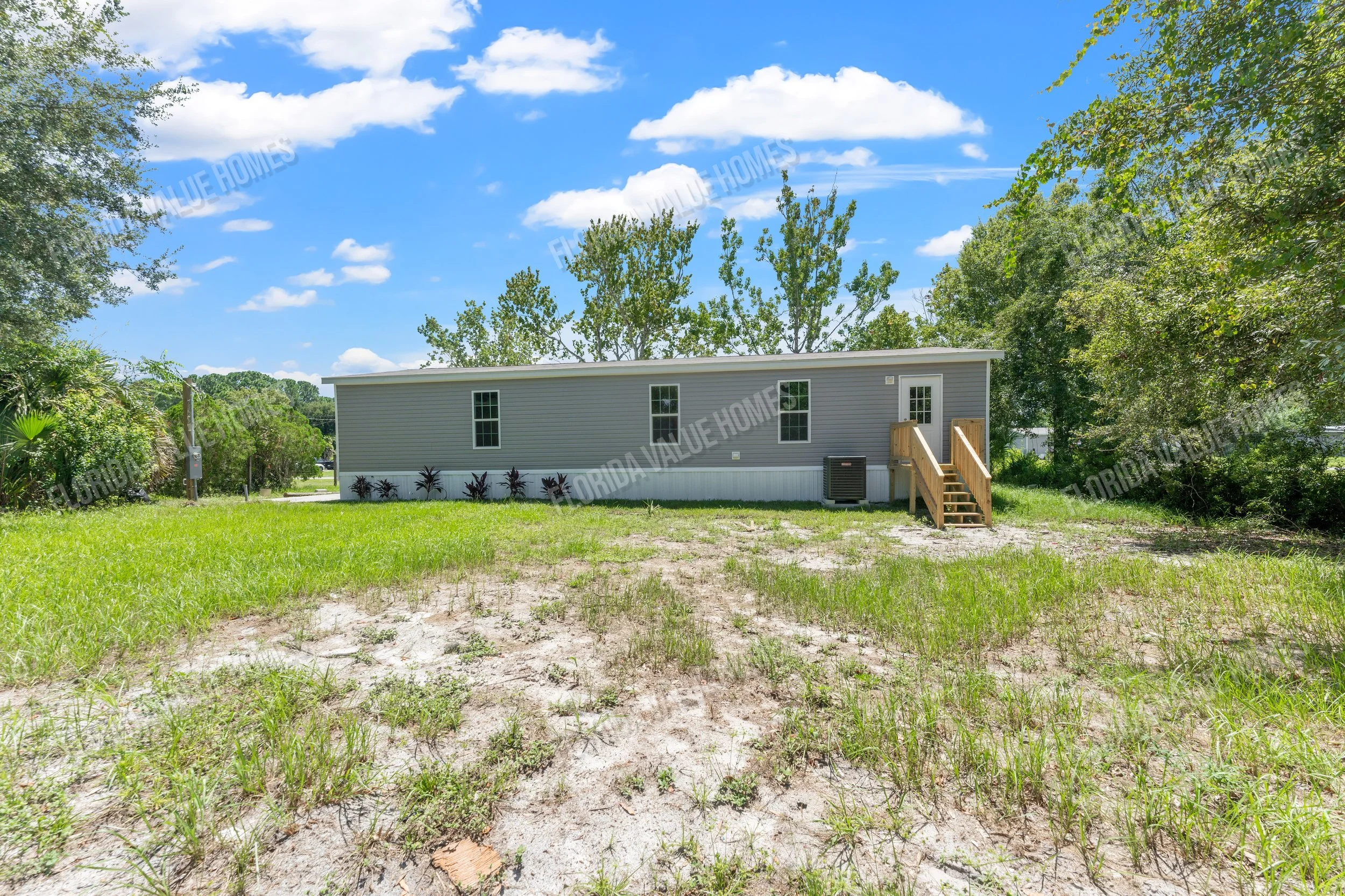 21-Exterior Back-2.jpg