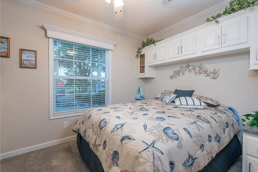 Castano-Shore-Park-2622B-Bedroom-1.jpg