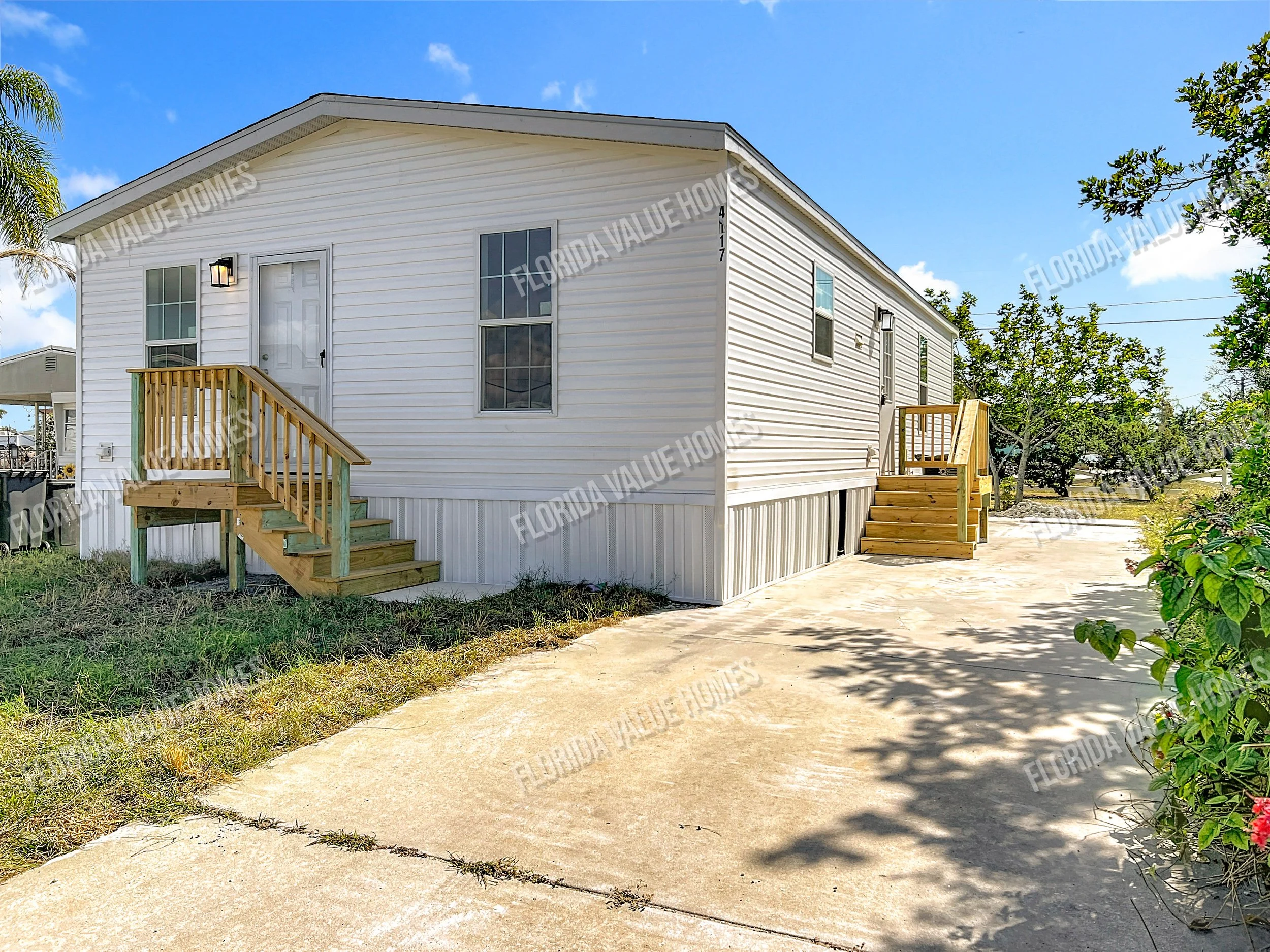 Lake Manor 24x40 2 Bed 2 Bath (933 Sq Ft)