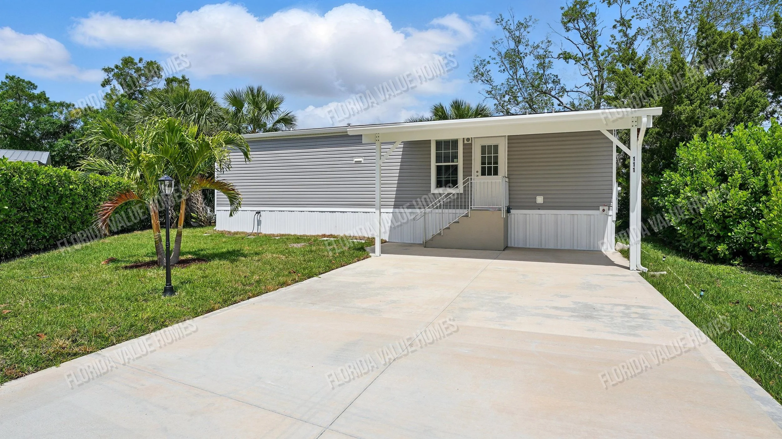 01-Exterior Front.jpg