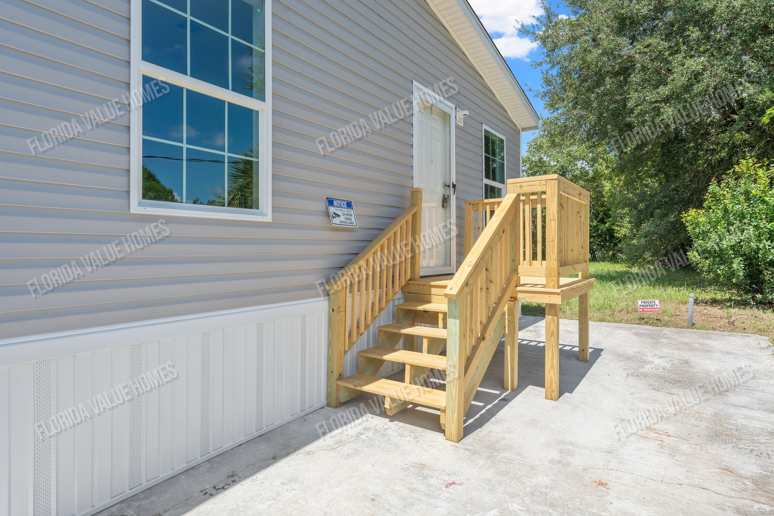 03-Exterior Front.jpg