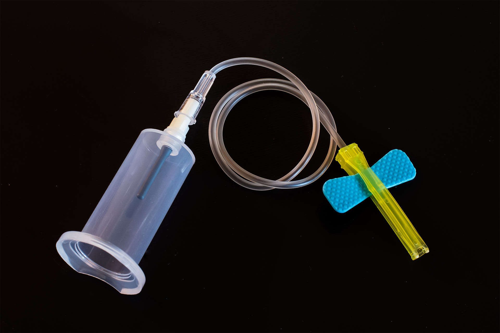 Needle_Holder_23G_retracted.png
