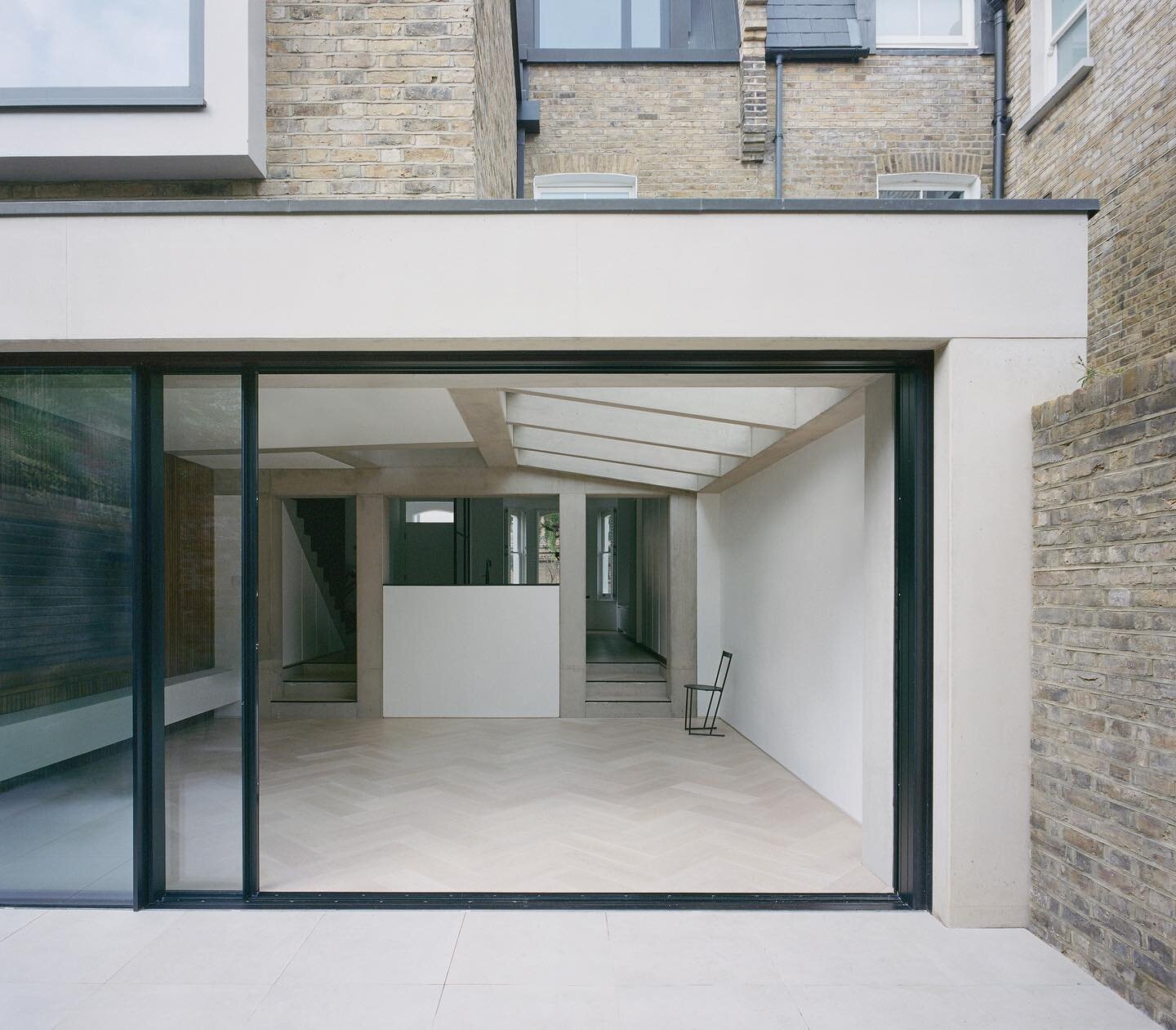 Framework House, London. 

📸 @arorygardiner