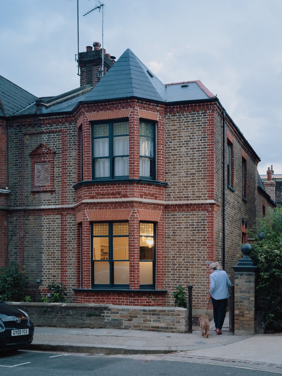 Ravenscourt_Gdns-2006.jpg