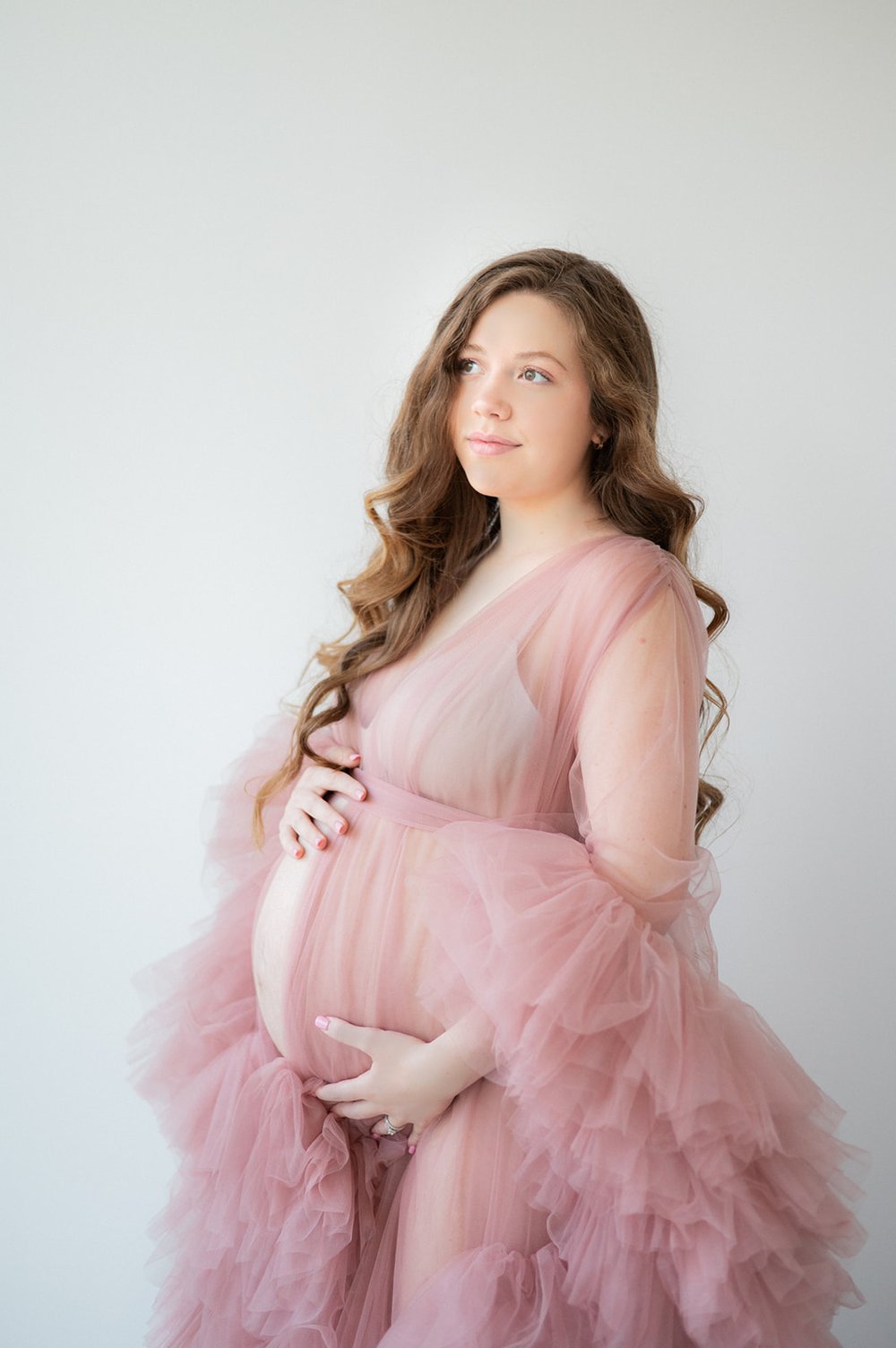 Emma- Maternity - JHP 2021-5.jpg
