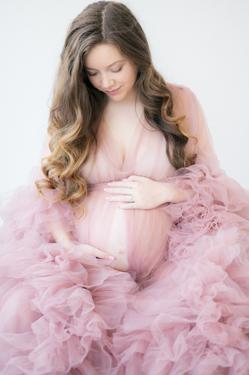 Emma- Maternity - JHP 2021-40.jpg
