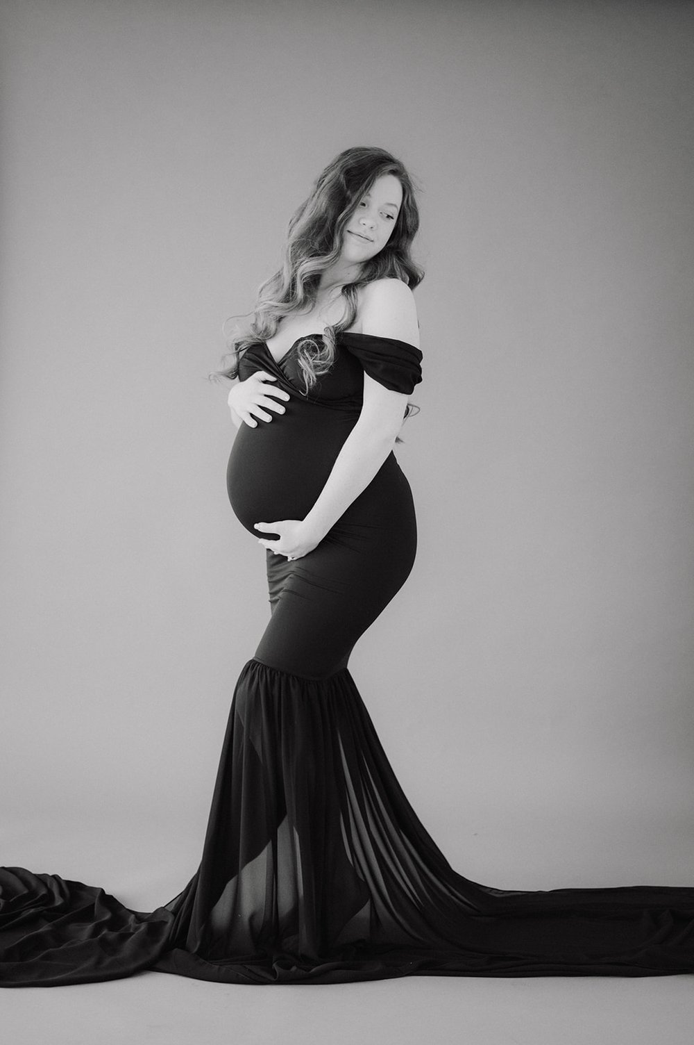 Emma- Maternity - JHP 2021-47.jpg