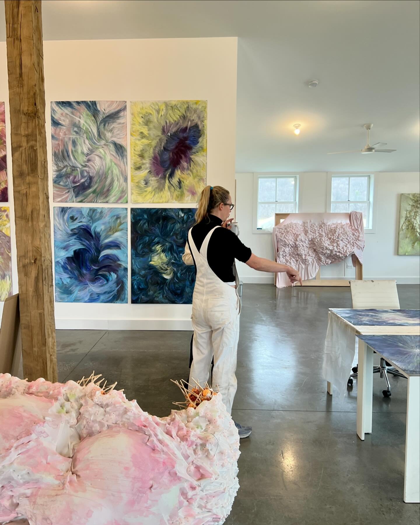 Such a great studio visit with @juliavoneichel. Really loved seeing her awesome upstate studio space. She has definitely been very busy creating some stunning work and hearing more about her journey as an artist. This is definitely the best part of t