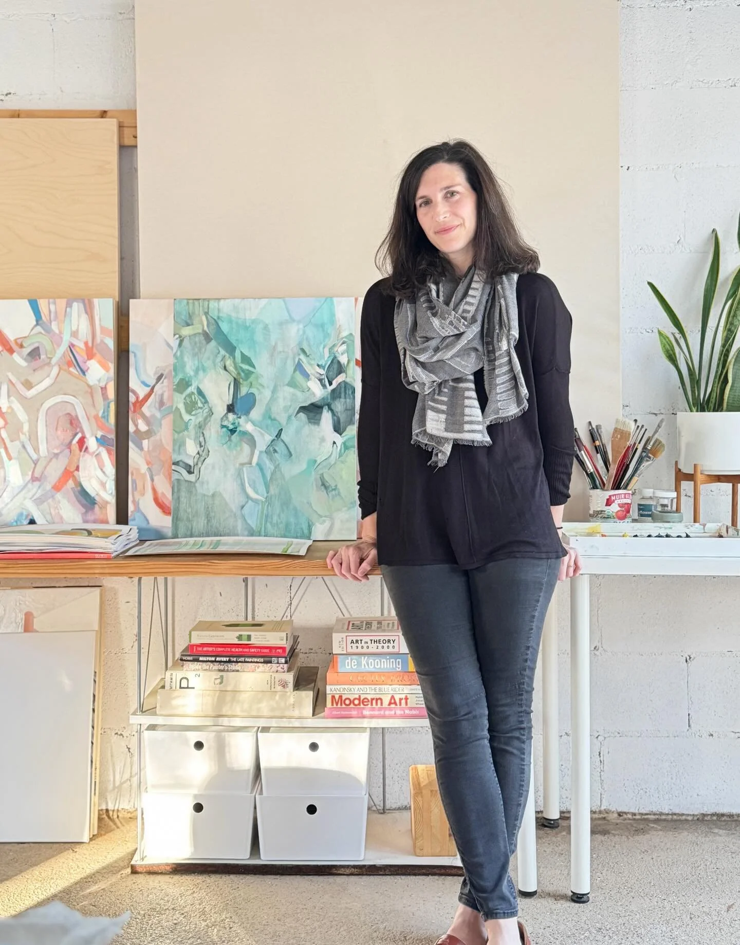 With a BFA in painting and an MFA in architecture, Lauren Malane Bordes creates abstract landscapes that feel airy, light, and beautifully structured. Her compositions balance color and form with a quiet clarity; graphic yet soft; and grounded yet ex