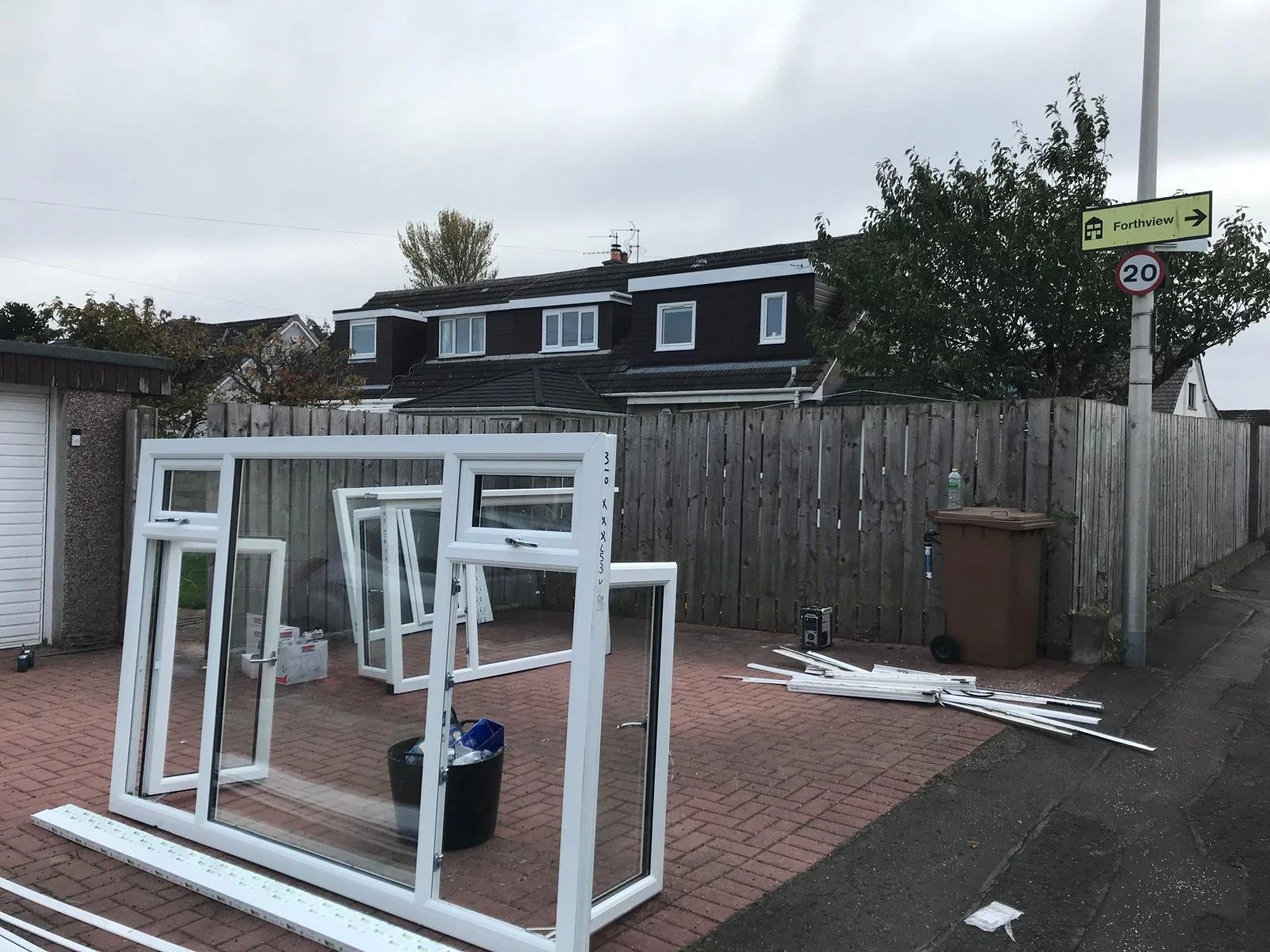 WhatsApp Image 2025-10-16 at 14.55.03.jpeg