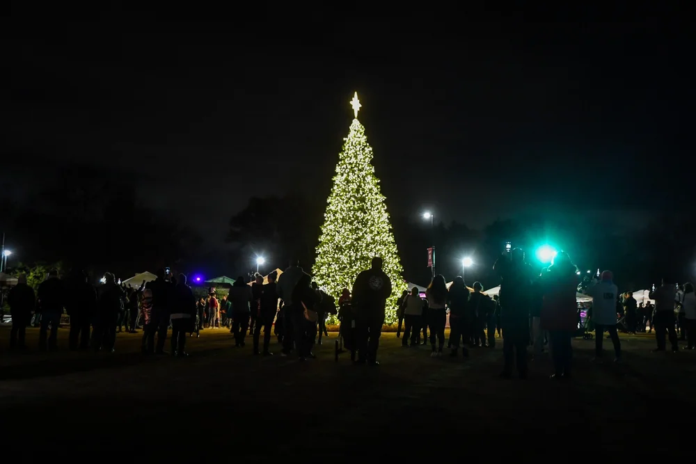 Town of Harrisburg Christmas Tree Lighting — The Downtown Dirty