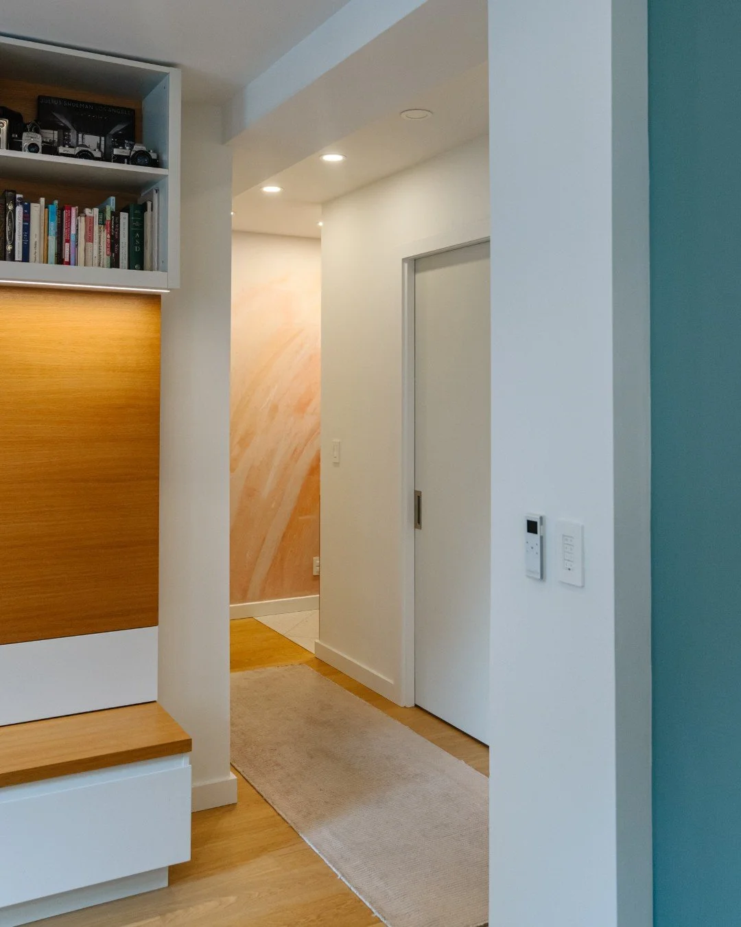 Make a statement from the moment you step inside. ✨

Entryways and foyers are the perfect spots for wallpaper&mdash;durable enough for high-traffic NYC walls, yet stylish enough to create an unforgettable first impression.

Who says practicality can&