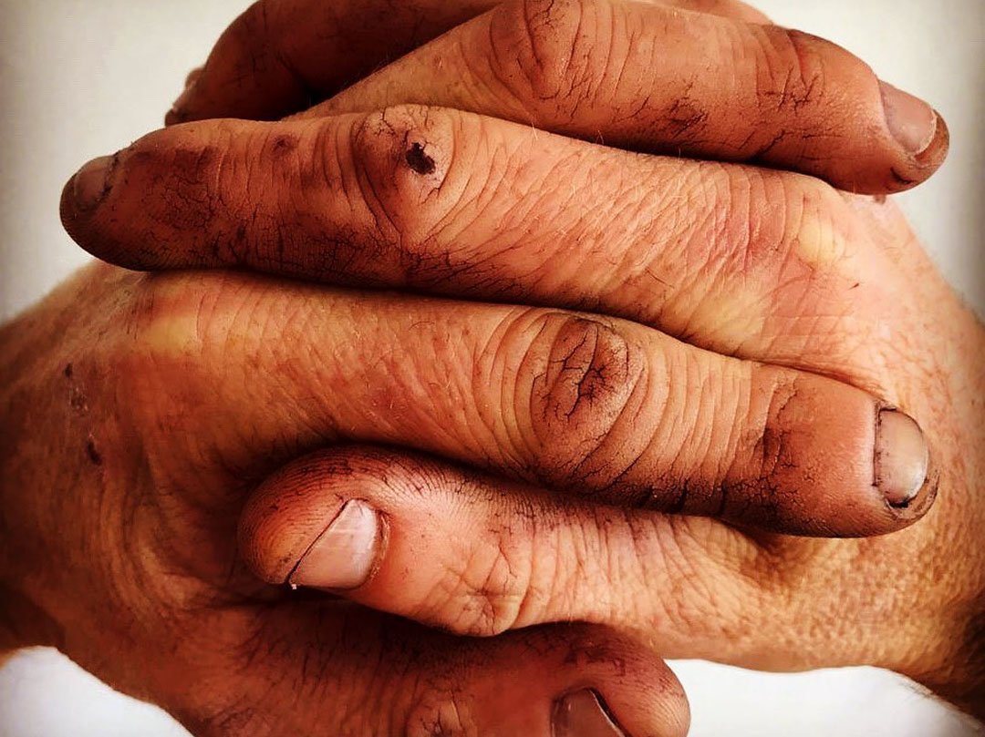 hands_web.jpg