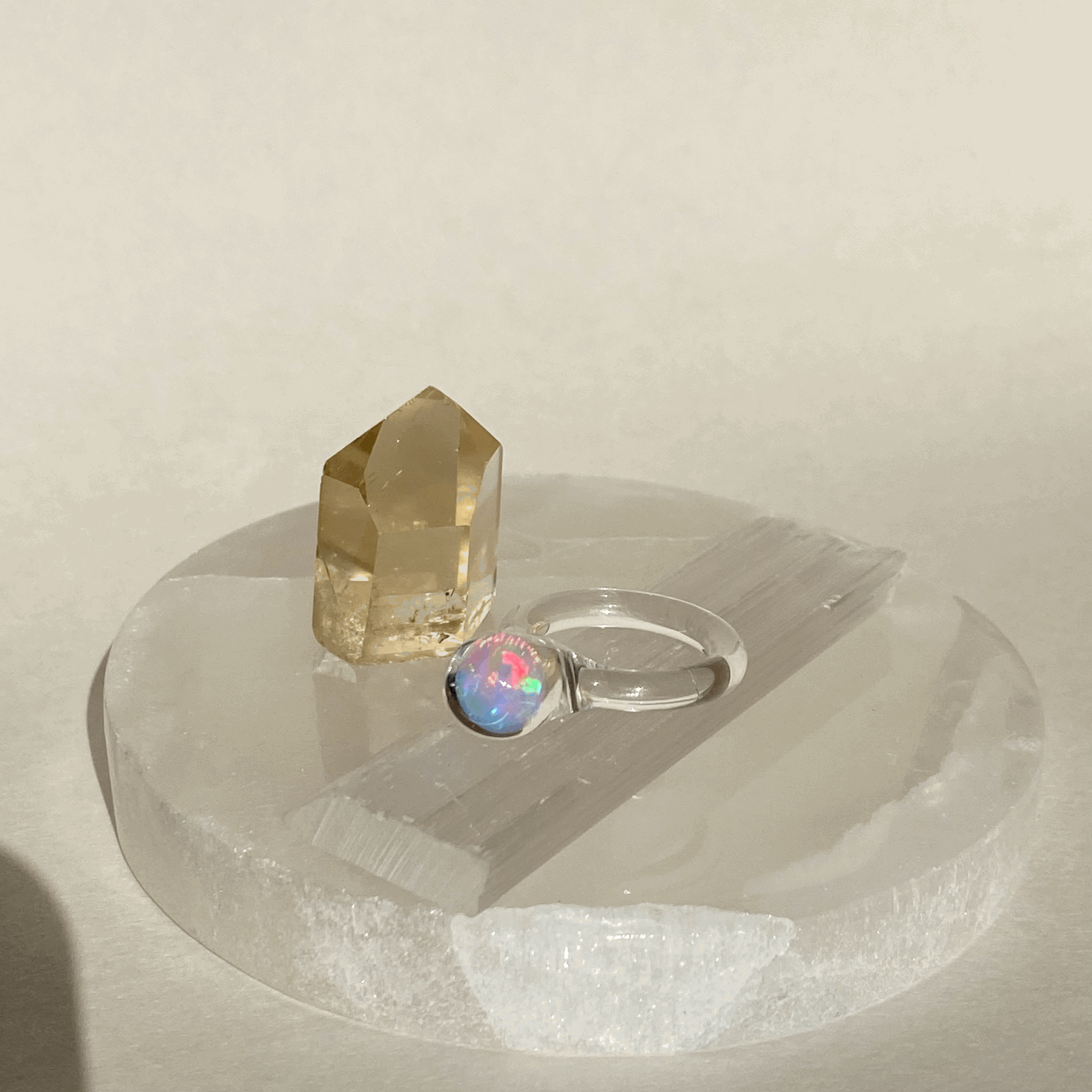 Grand Sphere Opal ring