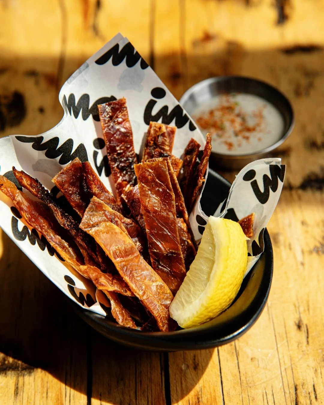Snacks that won't break the bank &ndash; $5 Happy Hour at Ima Izakaya: Corktown's favorite destination for delicious deals.
👀 Kawahagi Trigger Fish Jerky, Blistered Shishito Peppers &amp; #vegan Togarashi Rice Chicharrones