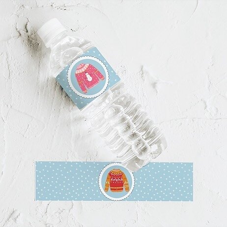 Water bottle labels are one of the easiest and cutest ways to deck out your party celebrations 🎉 
.
.
I use lightweight cardstock paper for all my water bottle labels and add clear tape to seal them in the back. 
👉🏼I skip using sticker paper becau