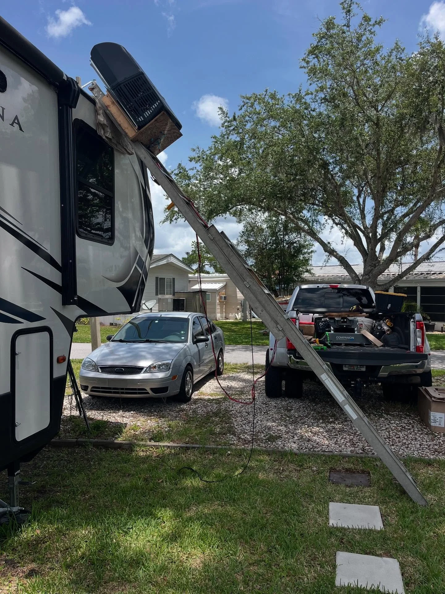 How do you know your an RV tech in Florida? #rvtech #rvlife #rvairconditioner