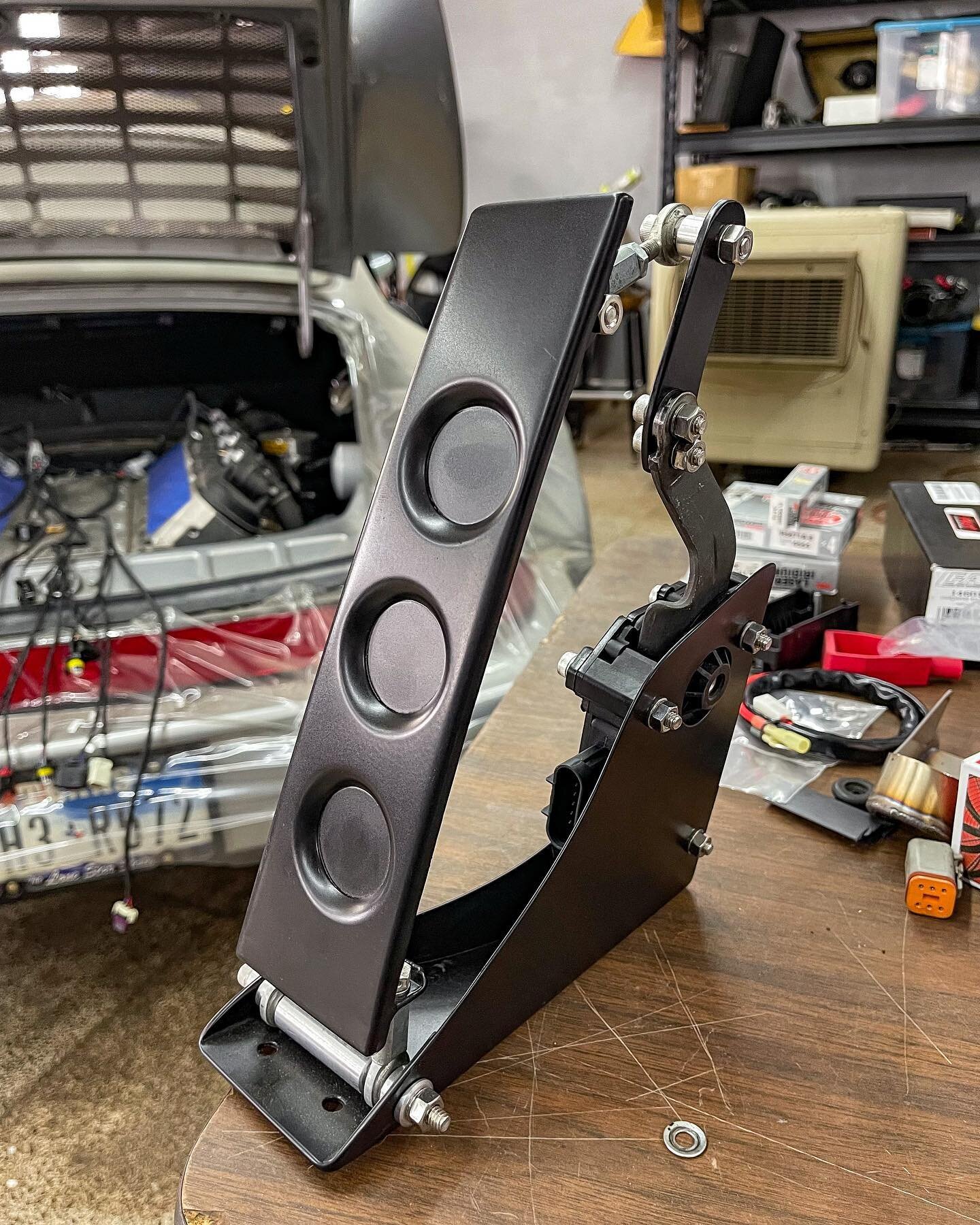 Custom fly-by-wire gas pedal and battery pan we made in house for a Porsche 911 we&rsquo;re currently working on. 

The battery pan is made out of stainless steel for strength and corrosion resistance. The pedal is powder coated for durability and ju