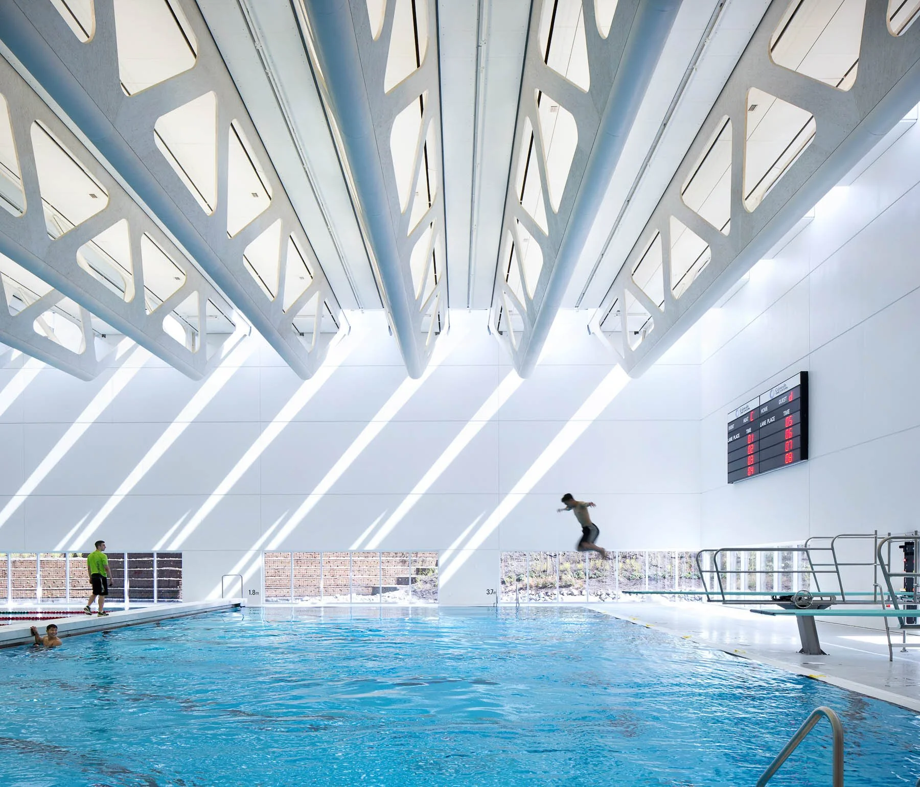 BingThom_GuildfordPool2105-Panorama.jpg