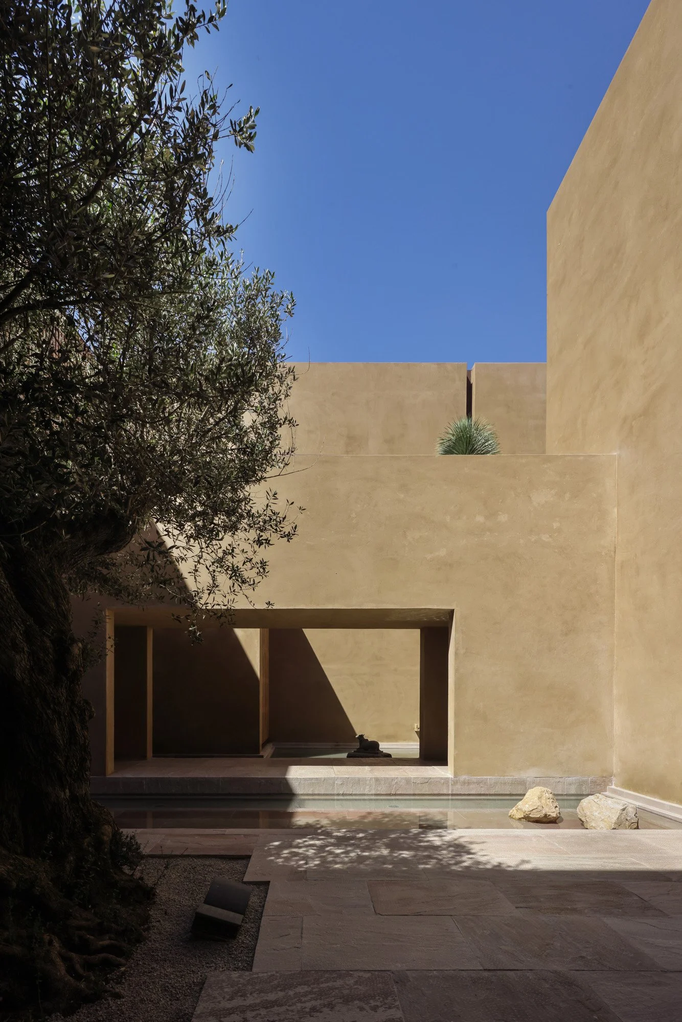 StudioVDGA_Dubai_1025 1.jpg