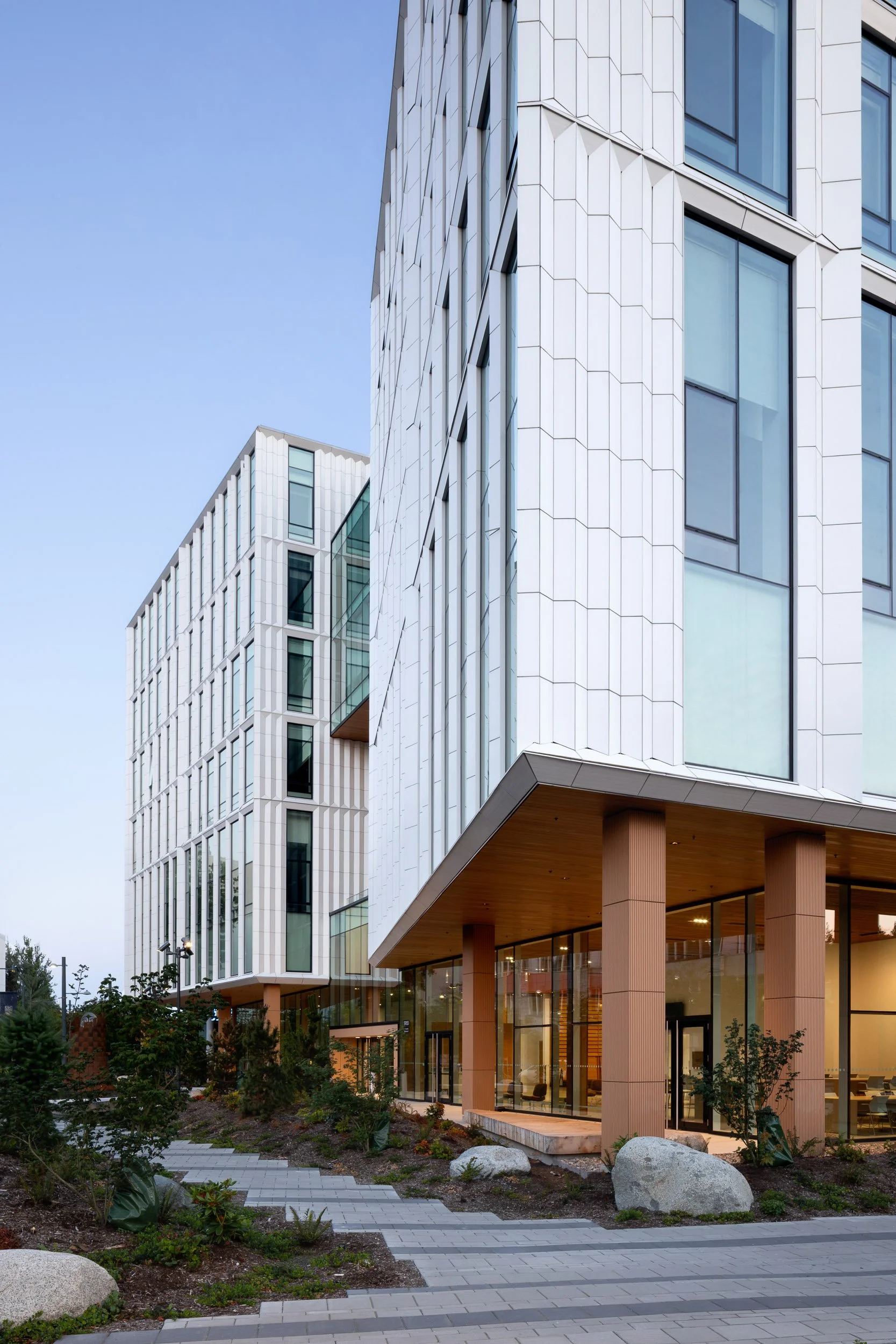 PerkinsWill_UBCGateway_40.jpg