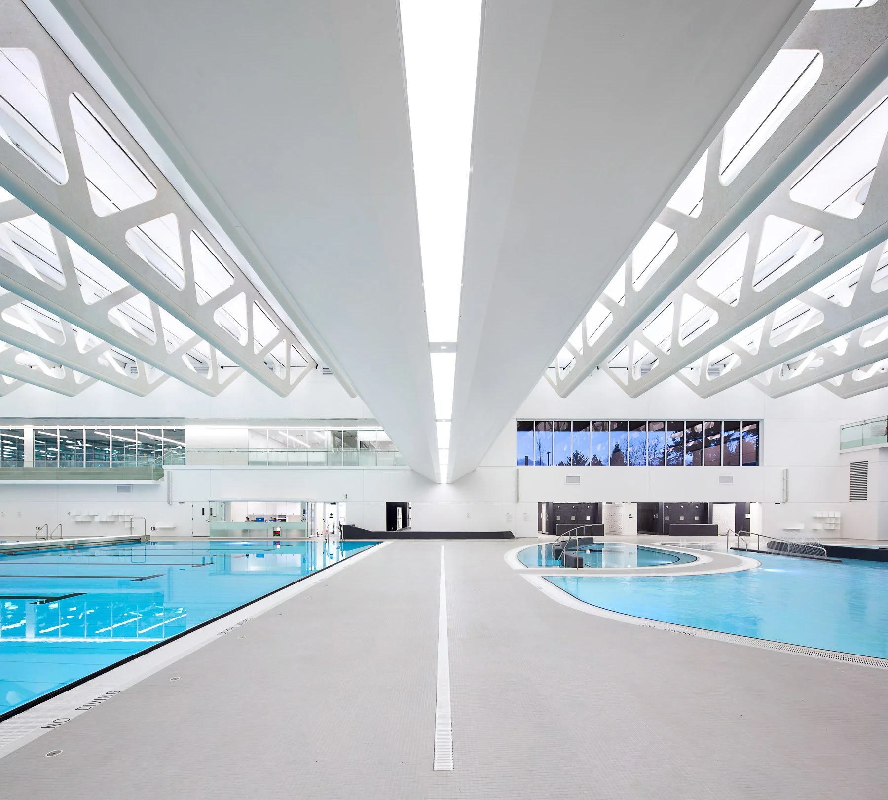 BingThom_GuildfordPool1445-Panorama-1.jpg