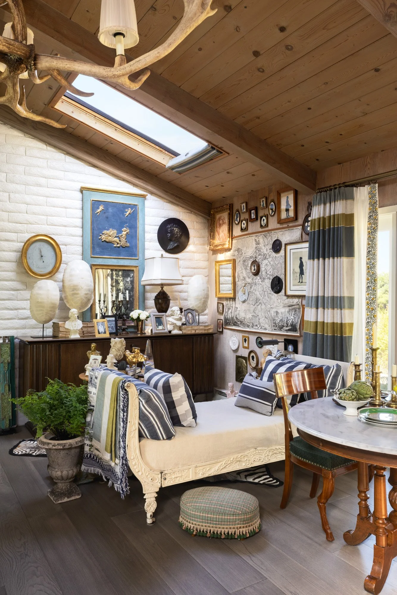 6-Jonathan Rach…ry Home_0072.jpg