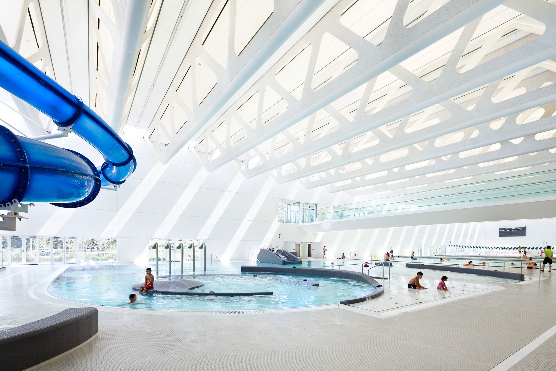 BingThom_GuildfordPool4156.jpg