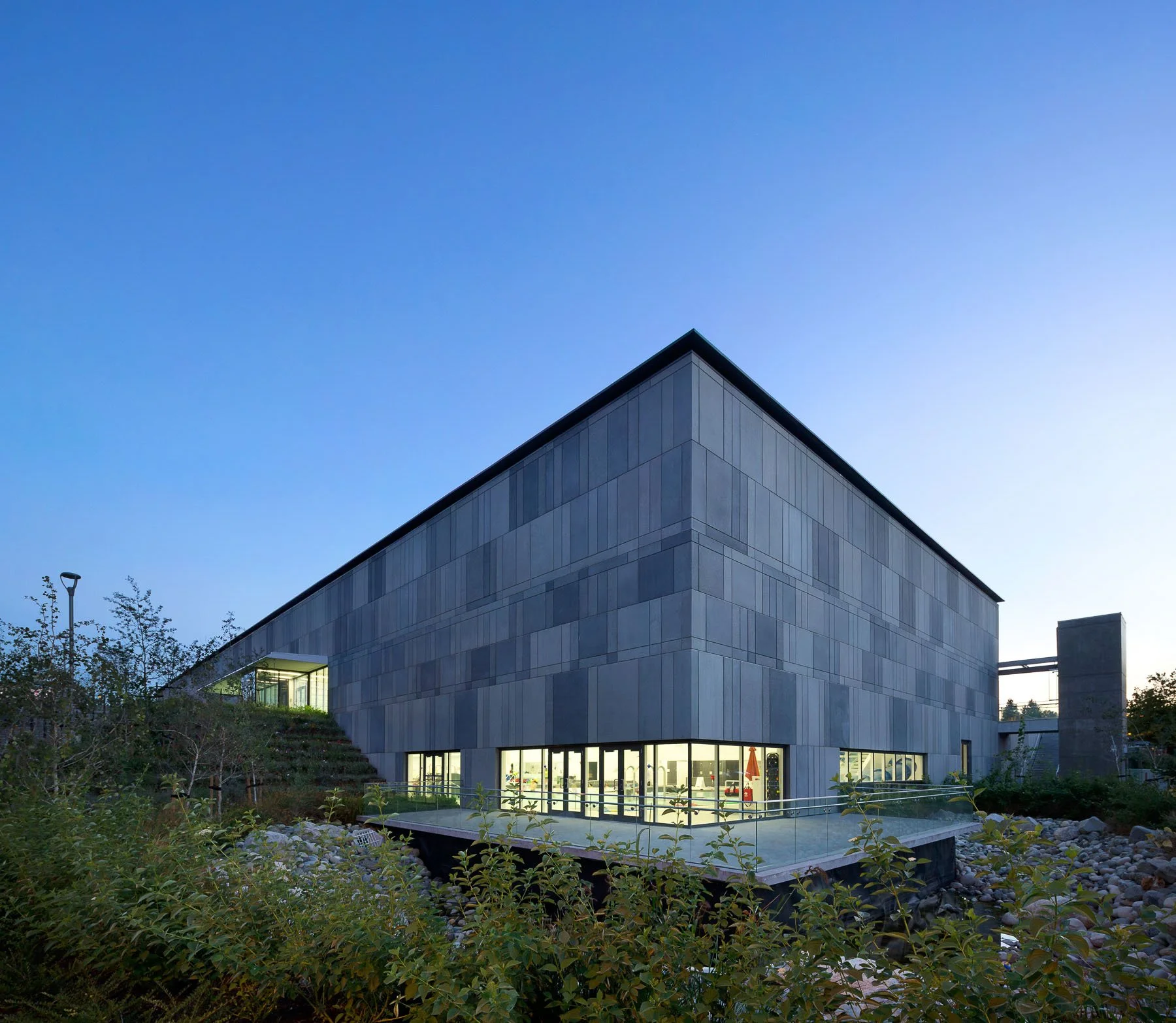 BingThom_GuildfordPool3735-Panorama.jpg