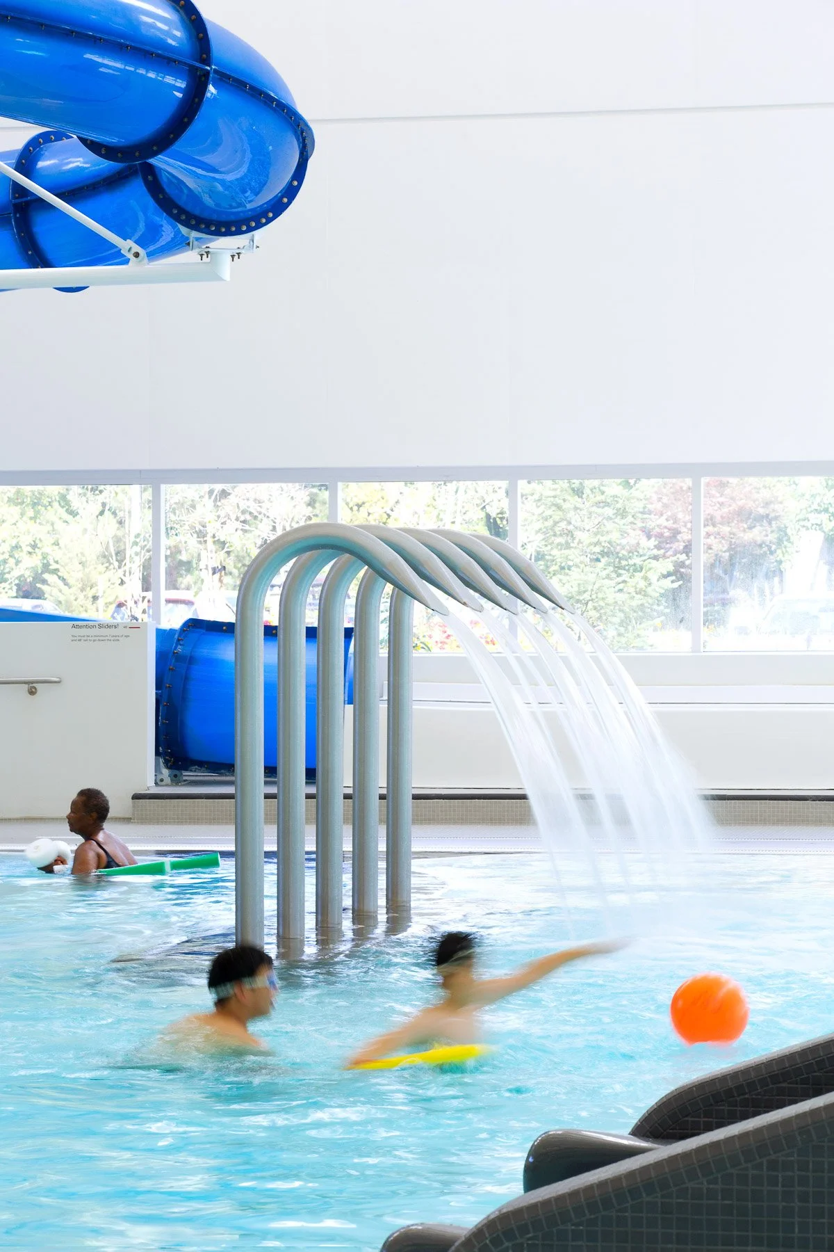 BingThom_GuildfordPool3995.jpg