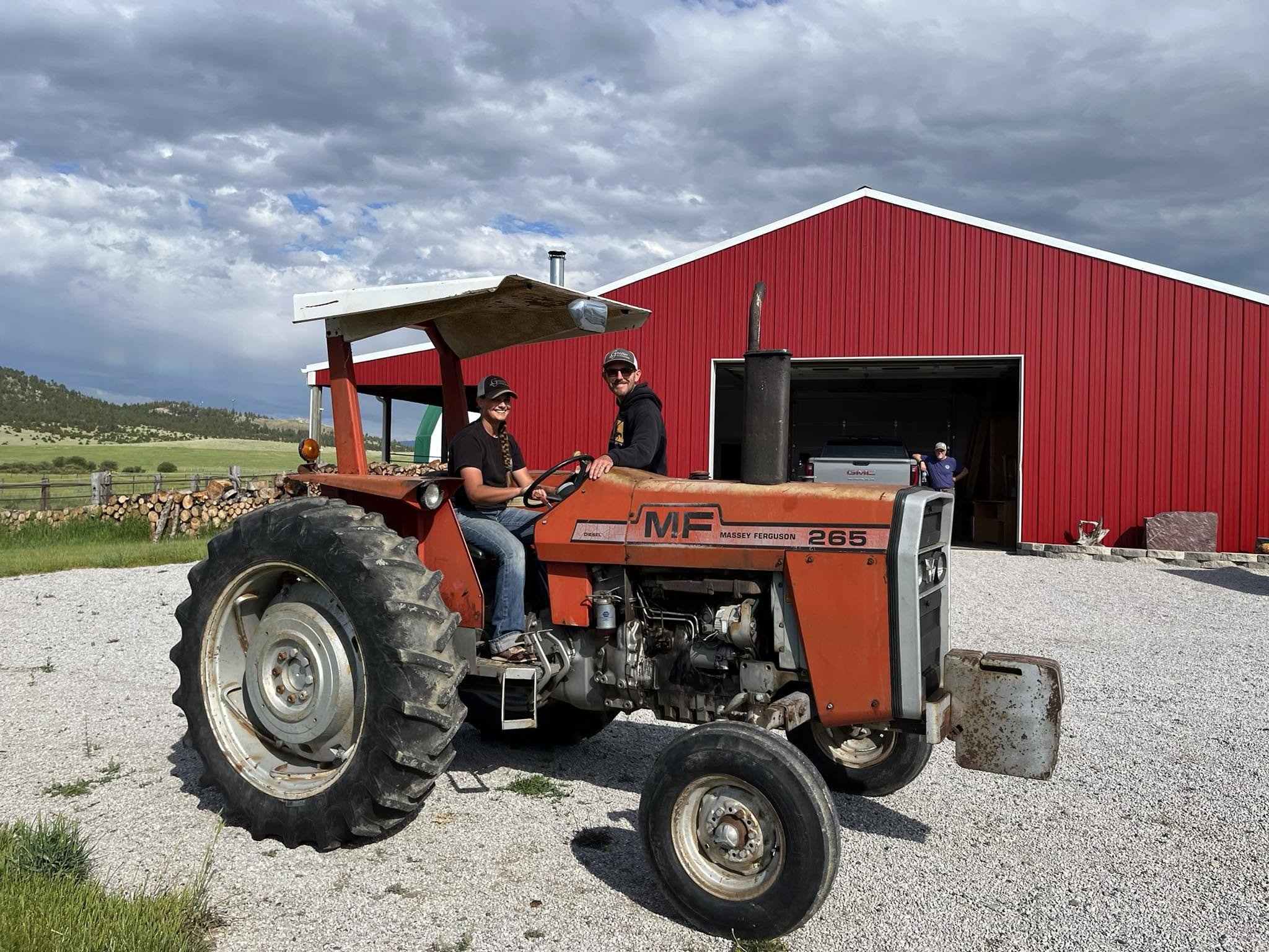 Tractor.jpg