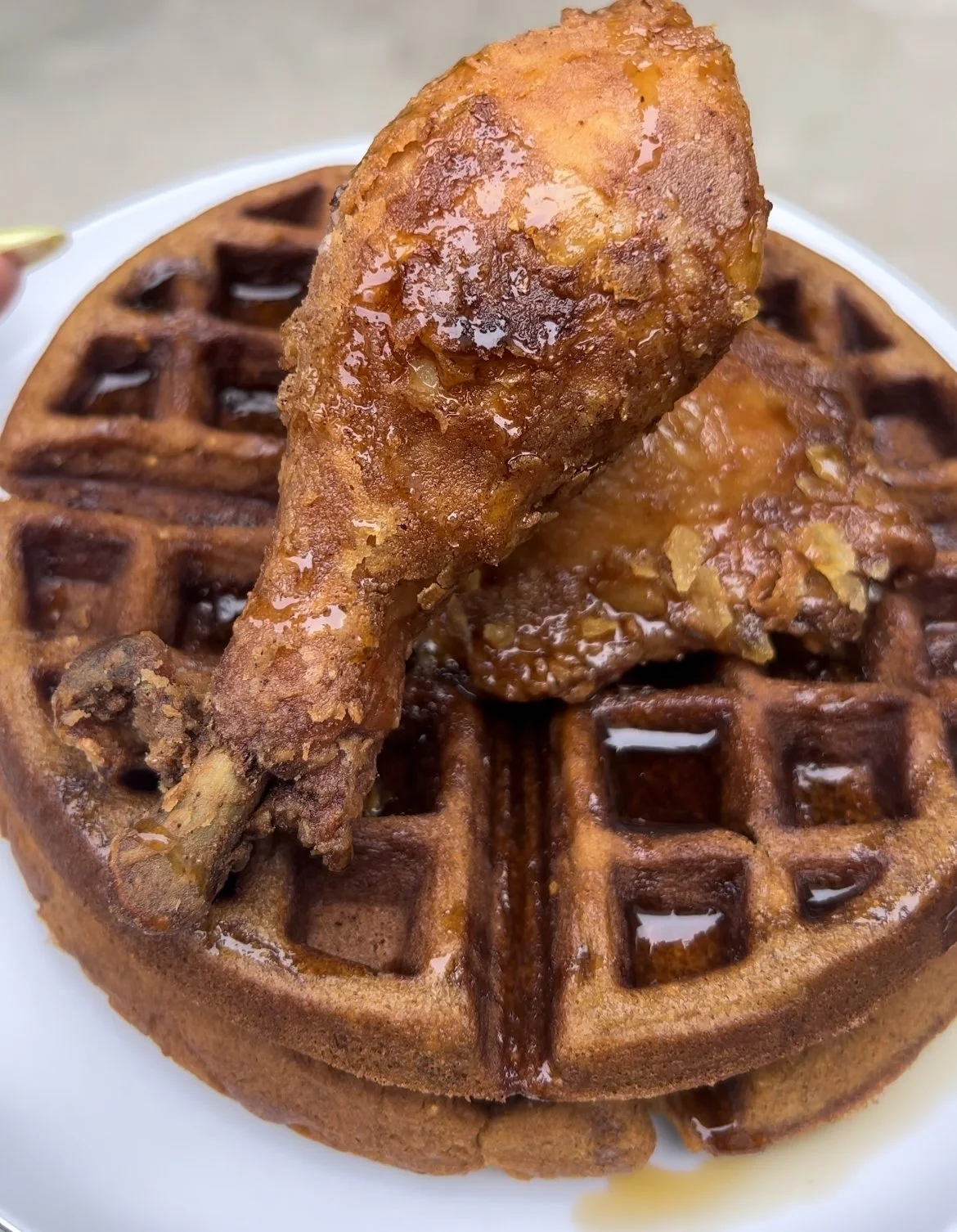 Chicken & Molasses Waffles — Chébona