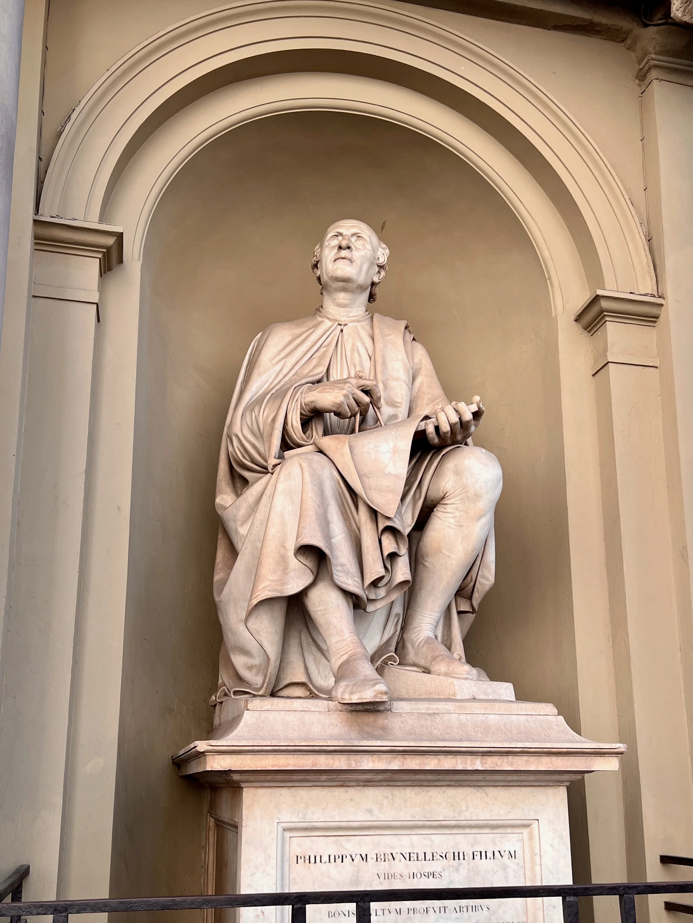 Brunelleschi looking at his dome