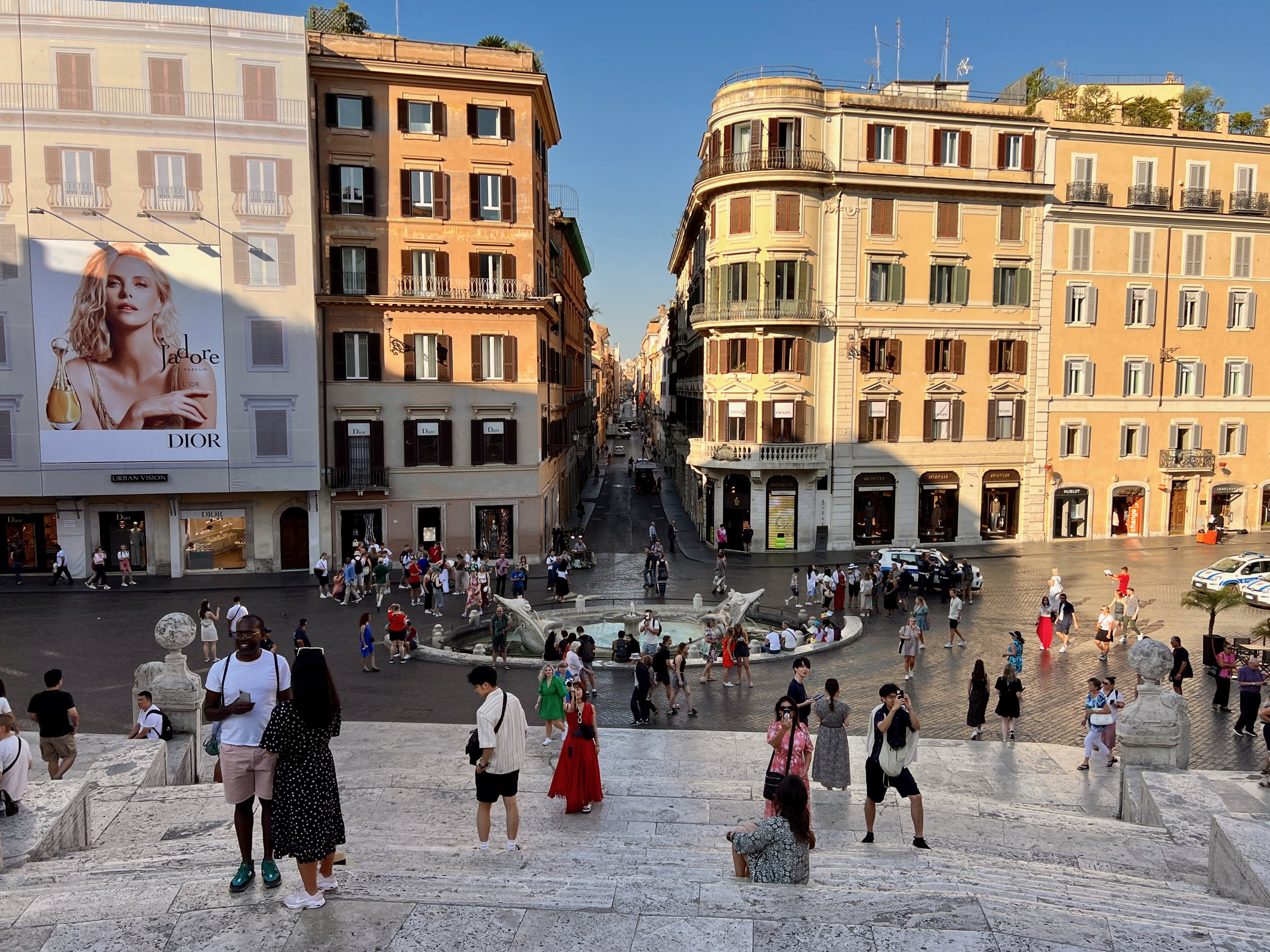 spanish steps with people on them